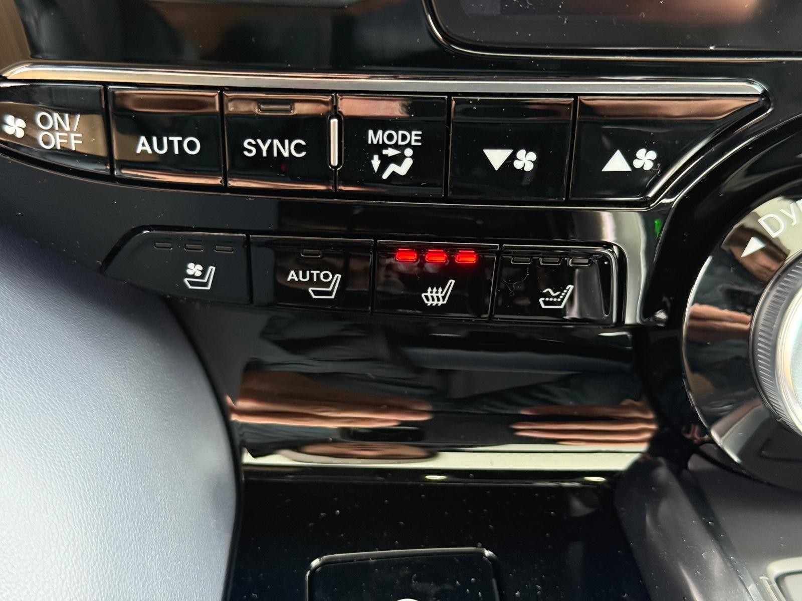 Acura MDX Vehicle Image 15