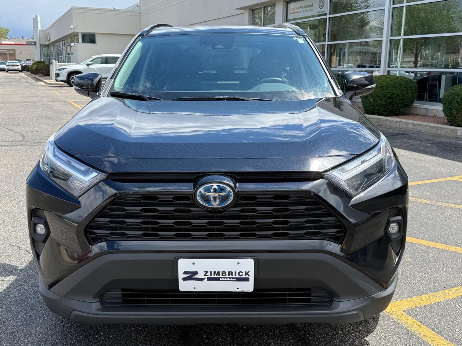 Toyota RAV4 Vehicle Image 09