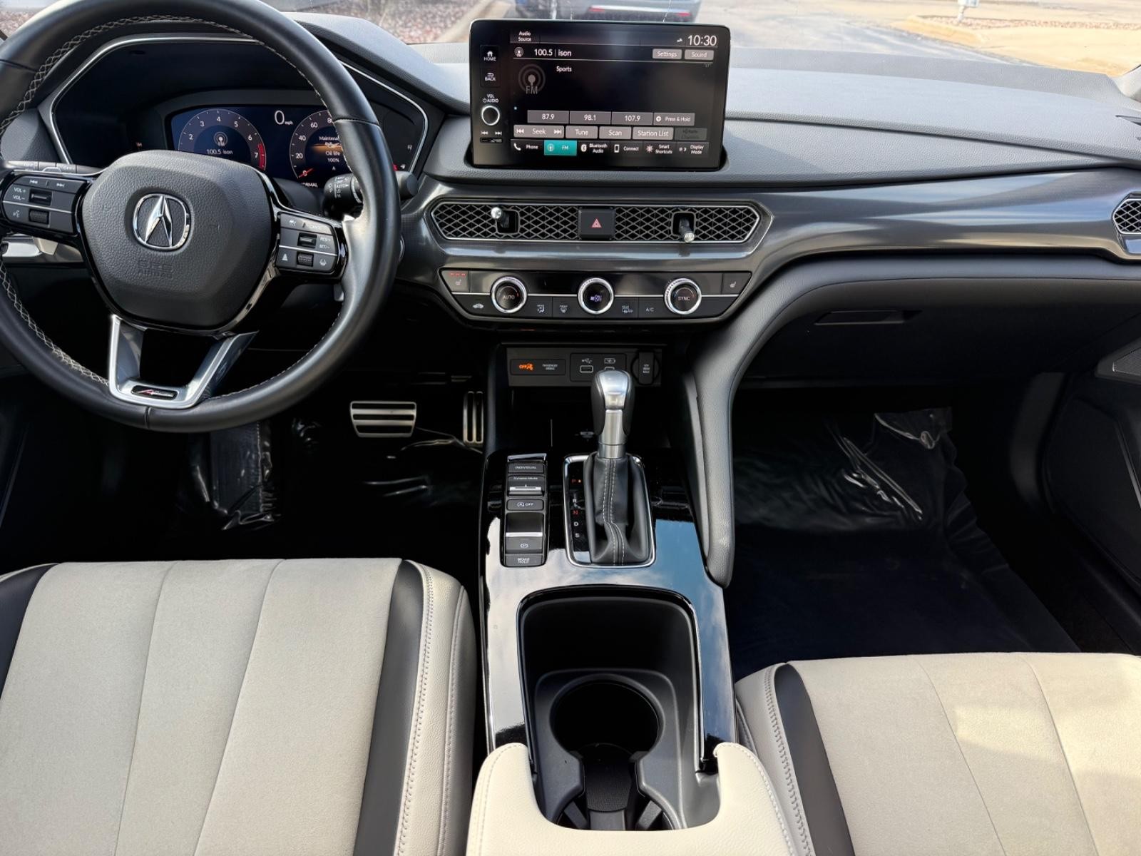 Acura Integra Vehicle Full-screen Gallery Image 11