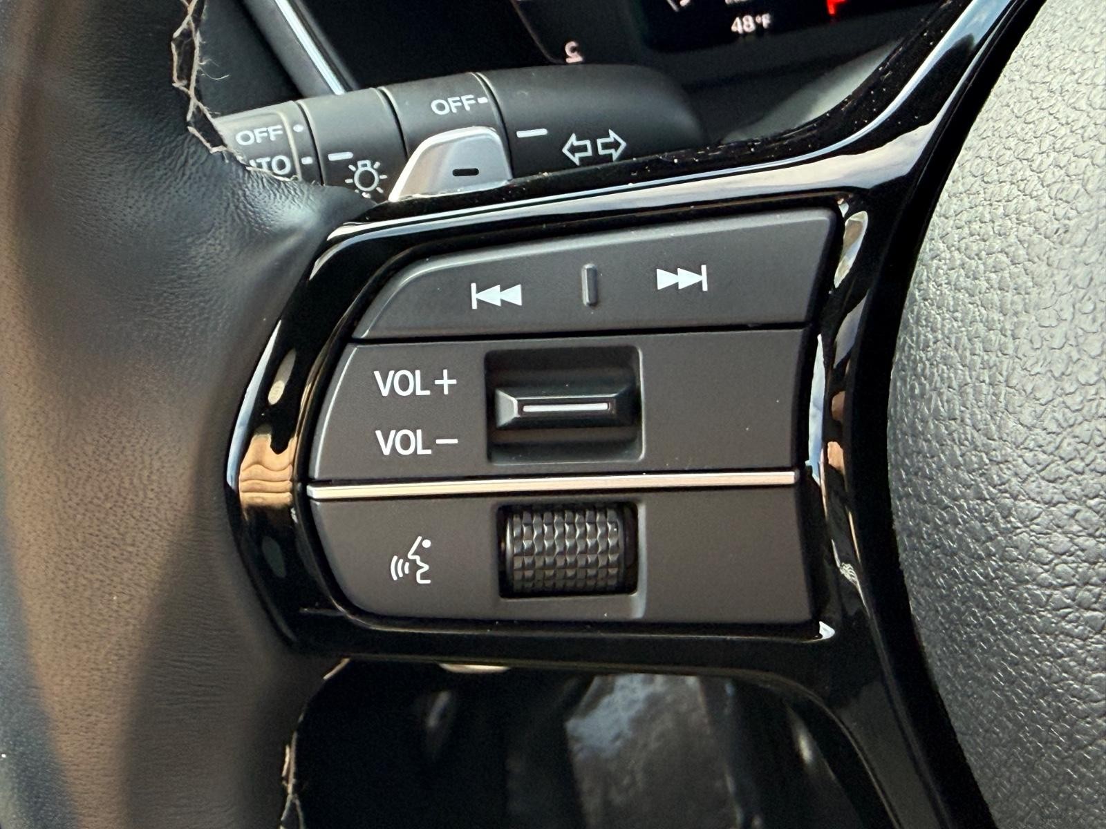 Acura Integra Vehicle Full-screen Gallery Image 17