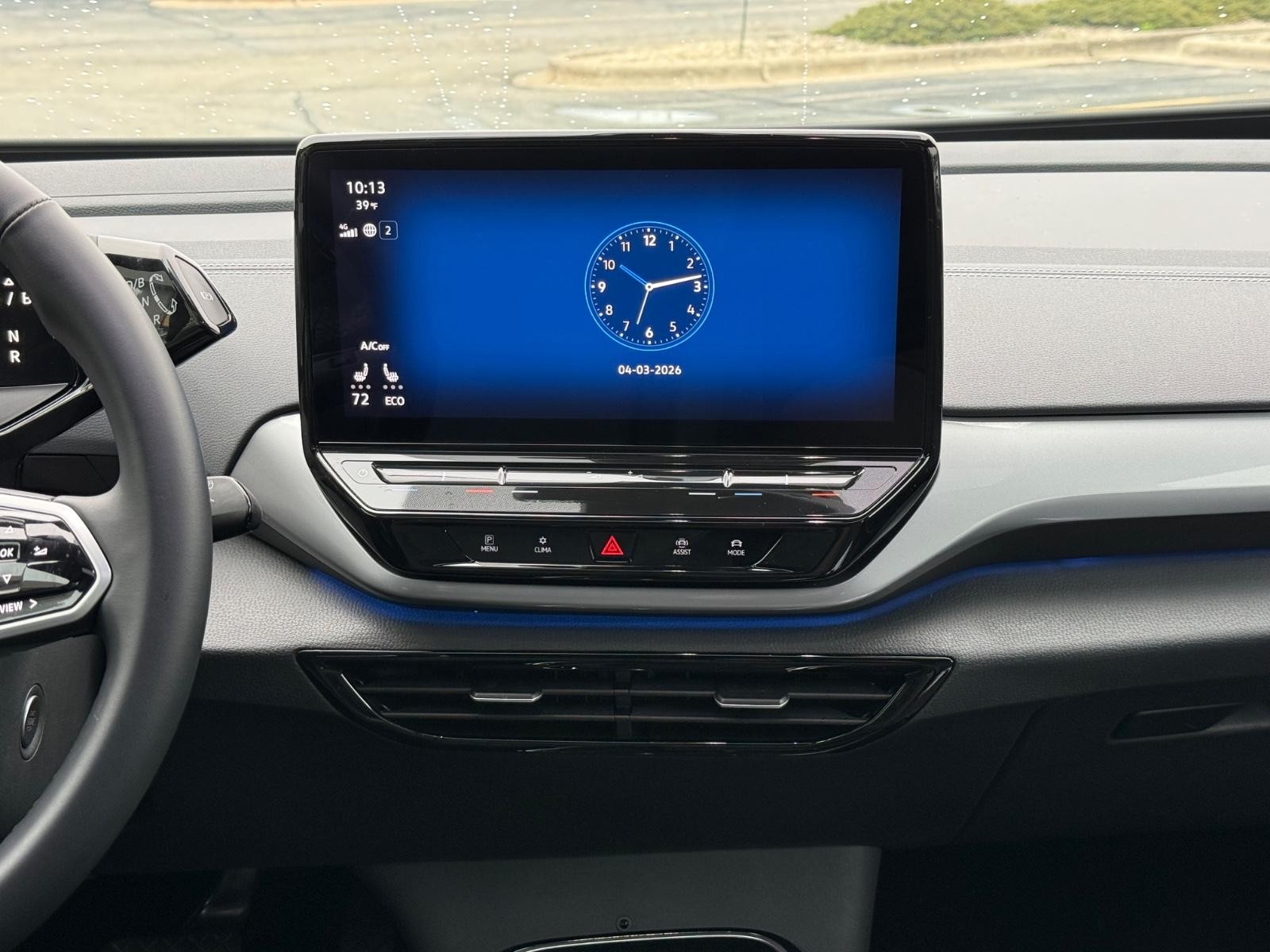 Volkswagen ID.4 Vehicle Image 12