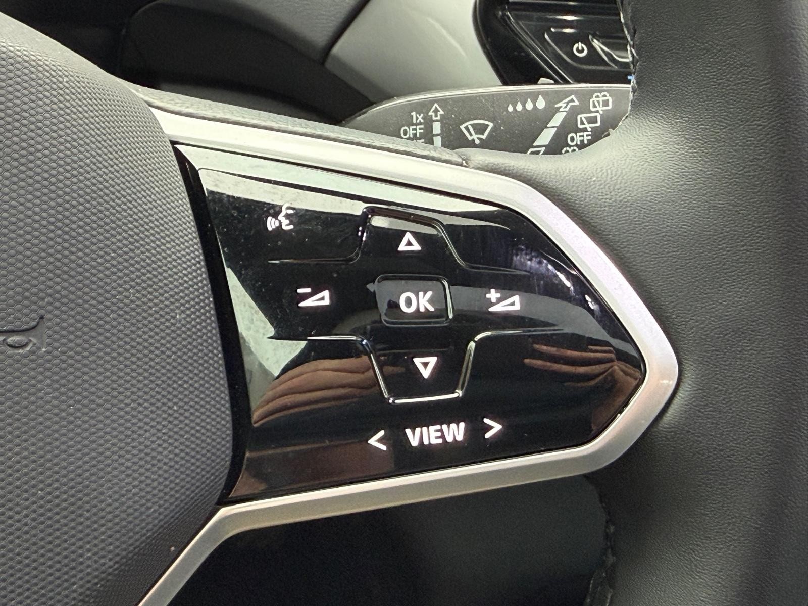 Volkswagen ID.4 Vehicle Image 16