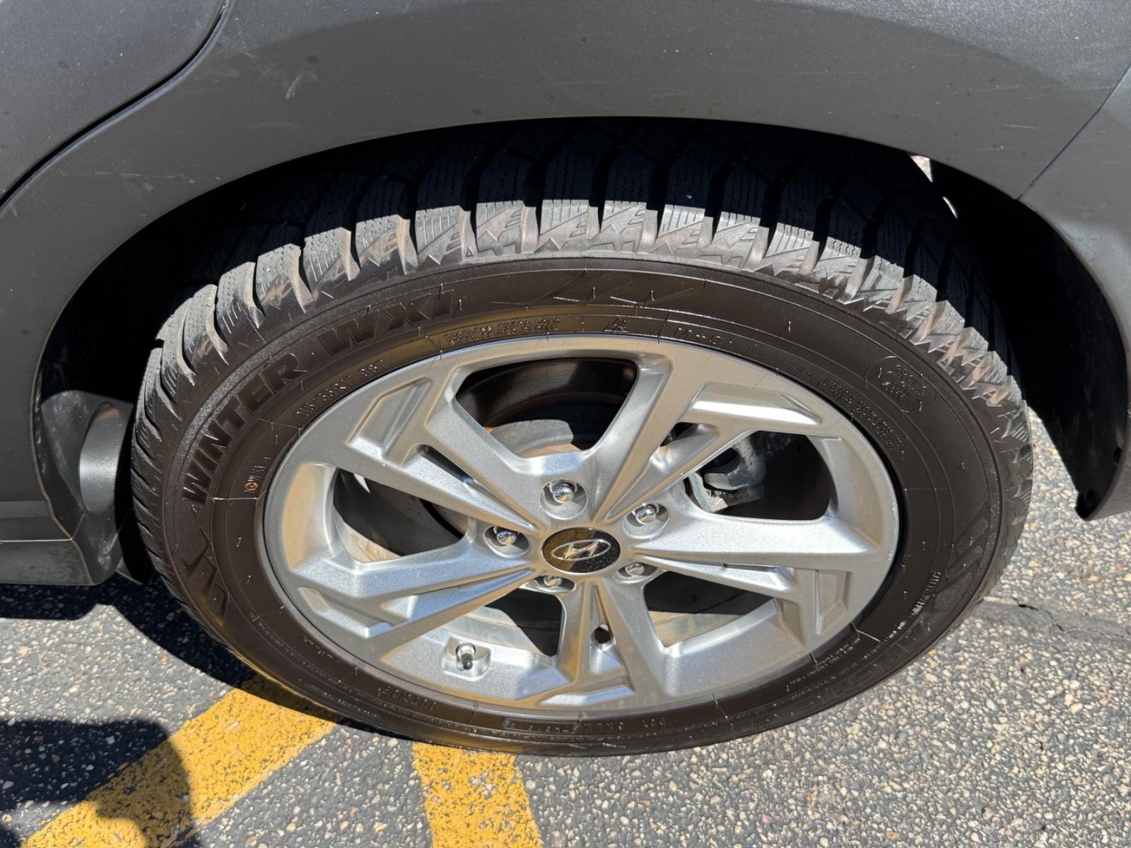 Hyundai Kona Vehicle Image 07