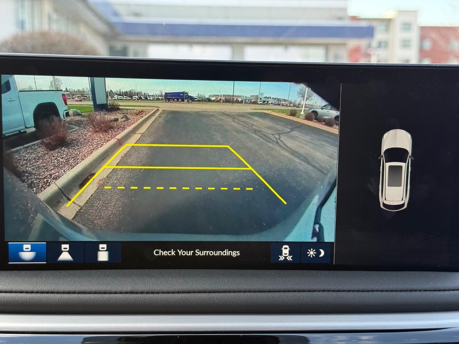 Acura MDX Vehicle Full-screen Gallery Image 20