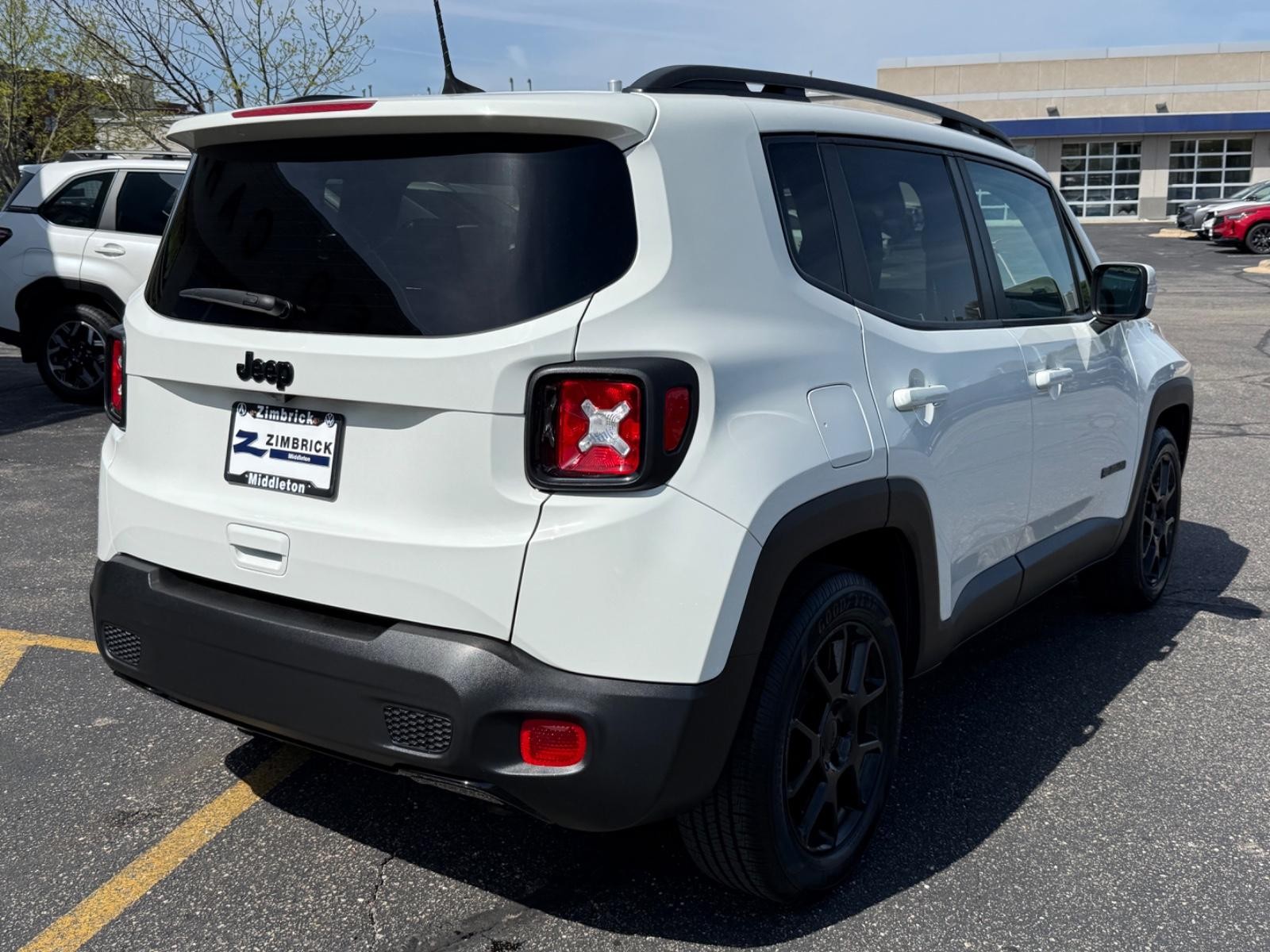 Jeep Renegade Vehicle Image 03