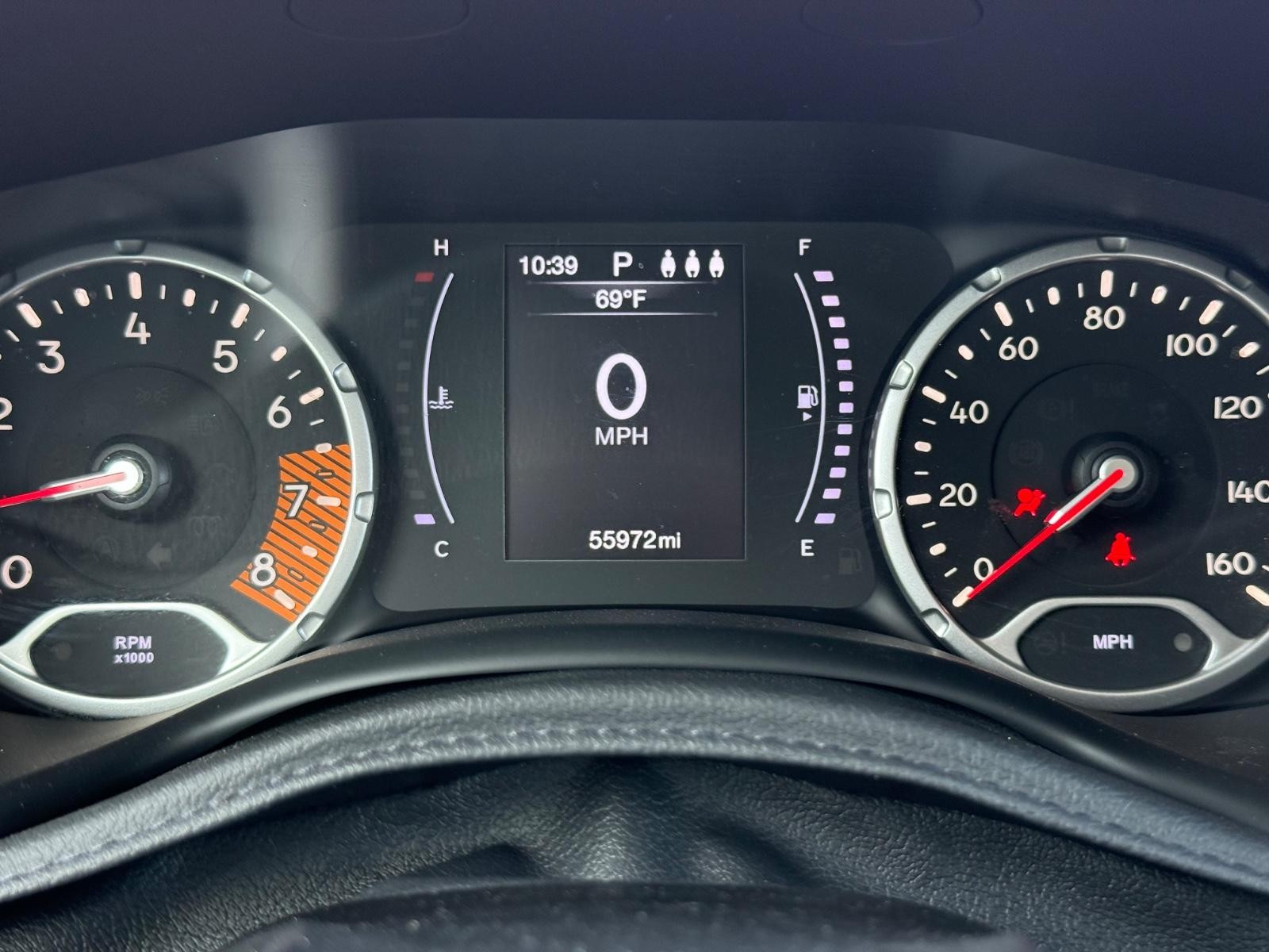 Jeep Renegade Vehicle Image 18