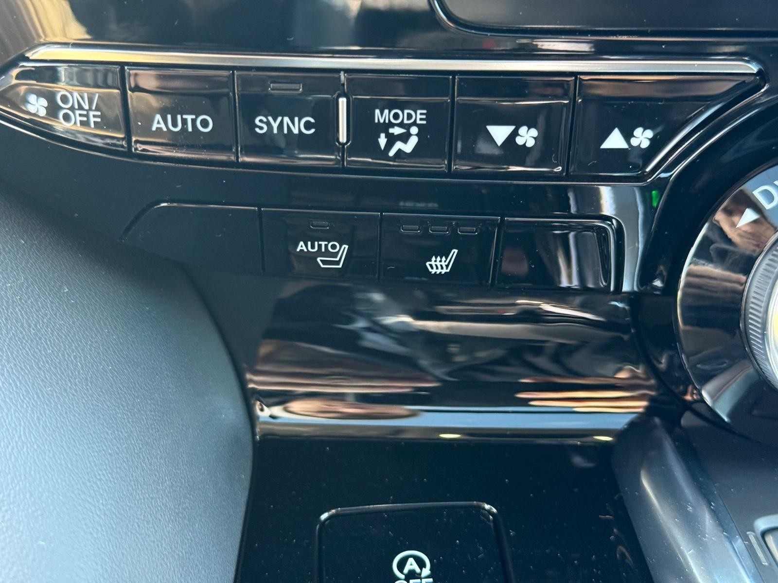 Acura MDX Vehicle Image 14