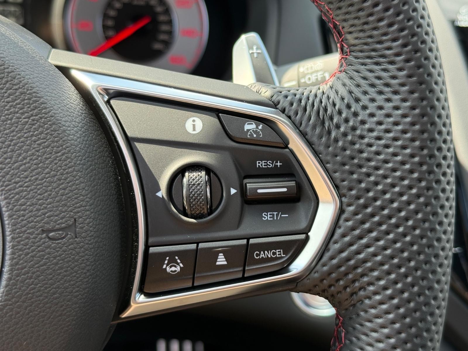 Acura RDX Vehicle Image 13