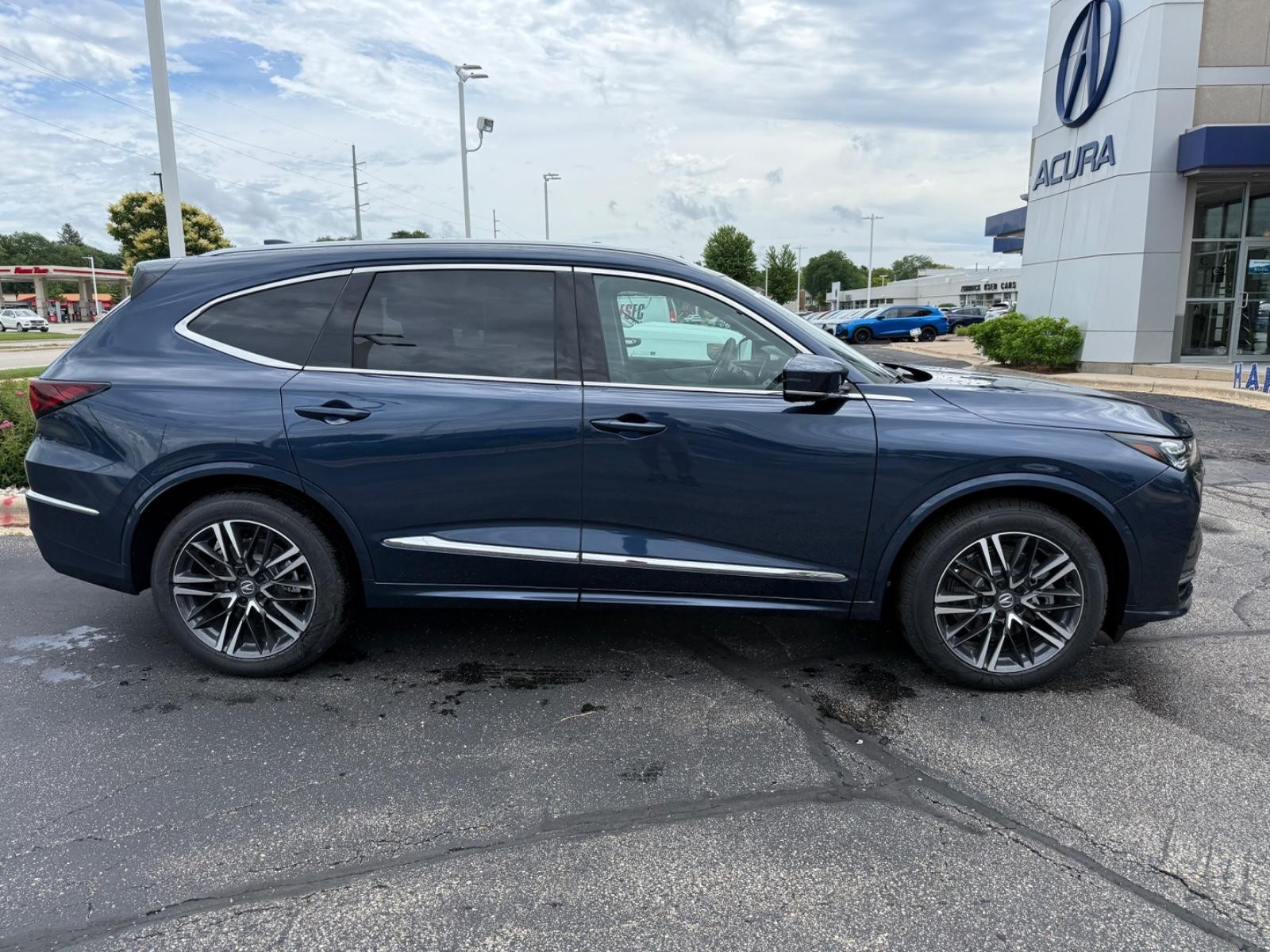 Acura MDX Vehicle Image 02