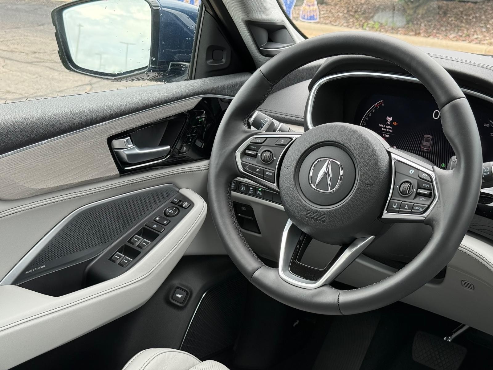 Acura MDX Vehicle Image 09