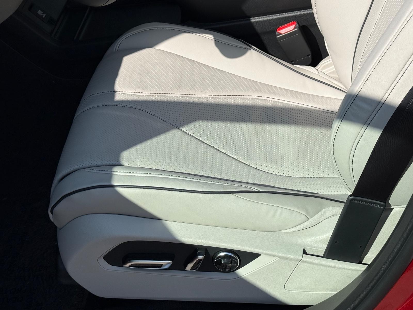 Acura RDX Vehicle Image 16