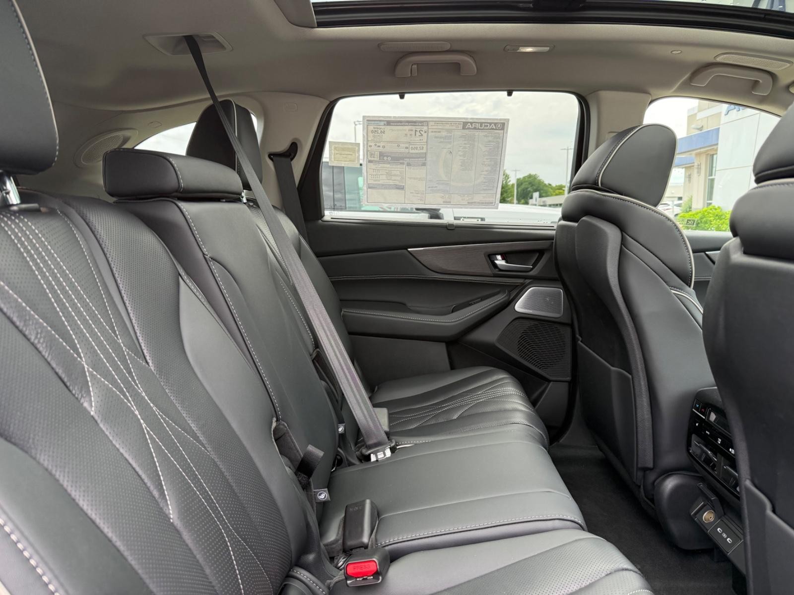 Acura MDX Vehicle Image 05