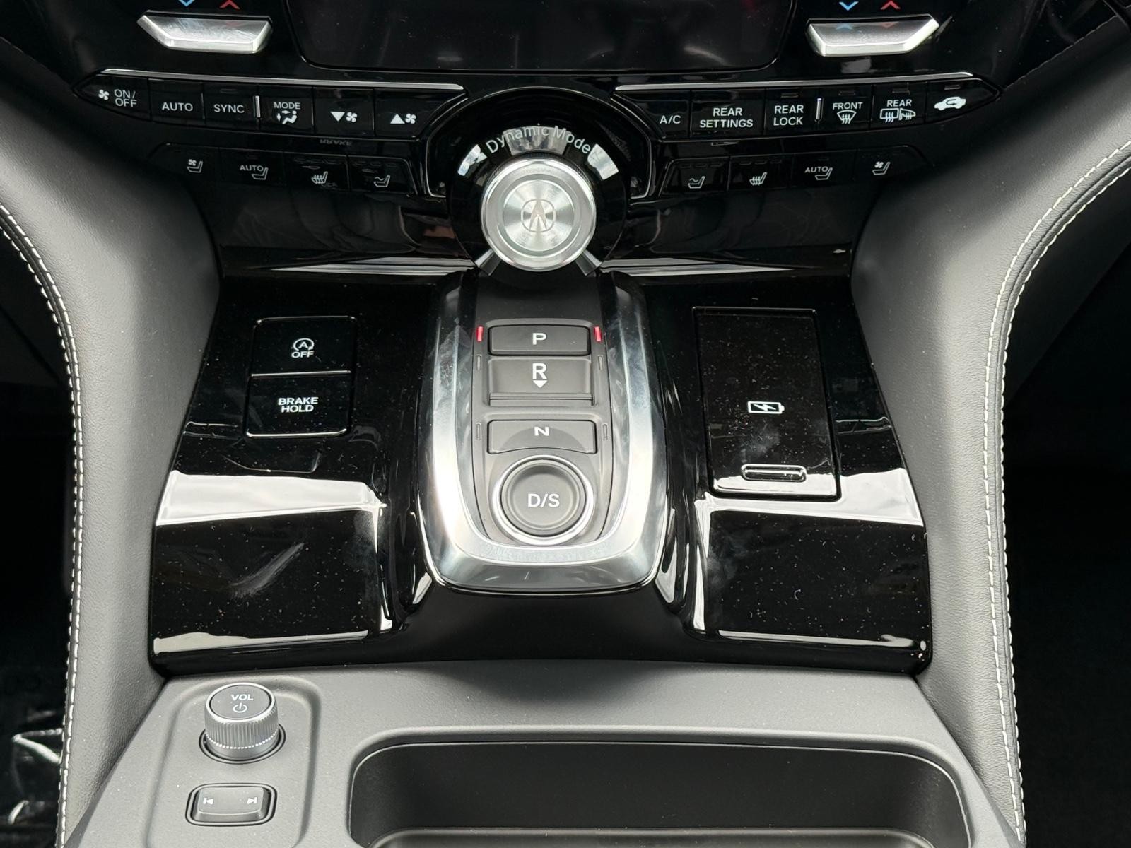 Acura MDX Vehicle Image 08