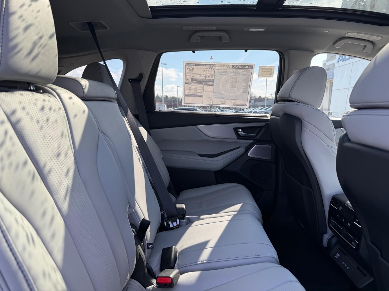 Acura MDX Vehicle Image 05