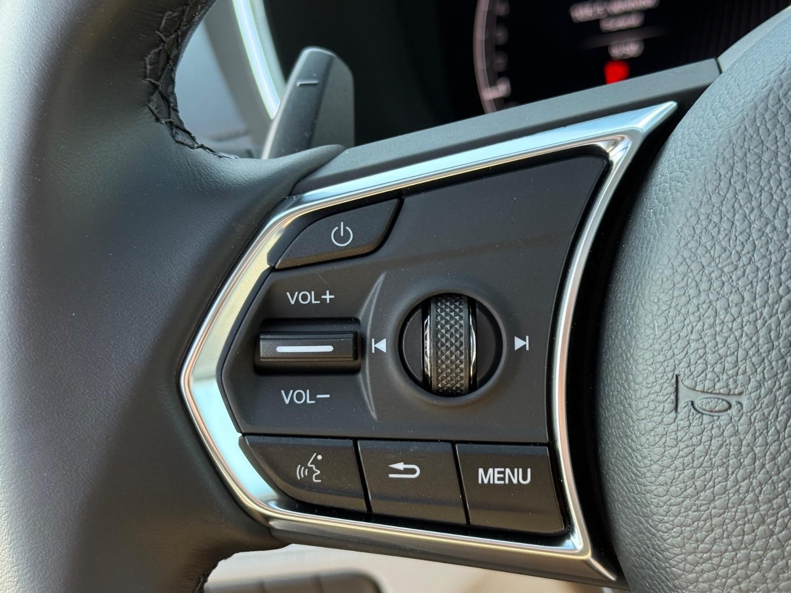 Acura MDX Vehicle Image 12