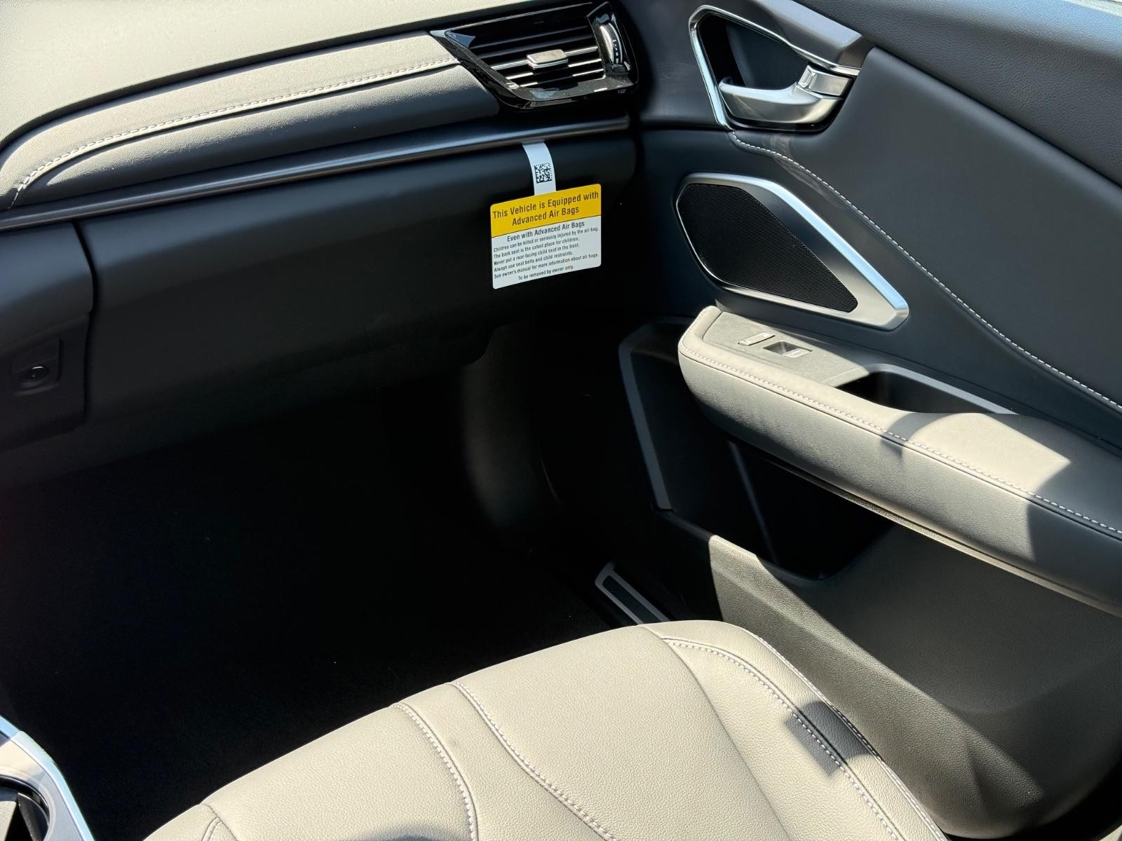 Acura RDX Vehicle Image 10