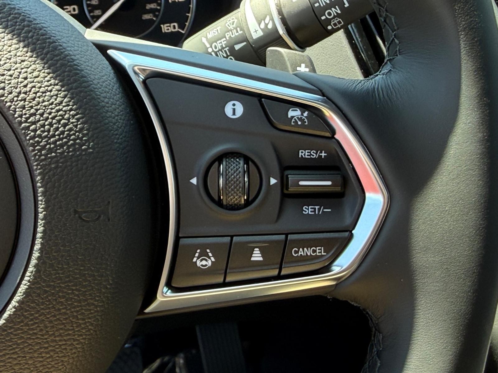 Acura RDX Vehicle Image 13