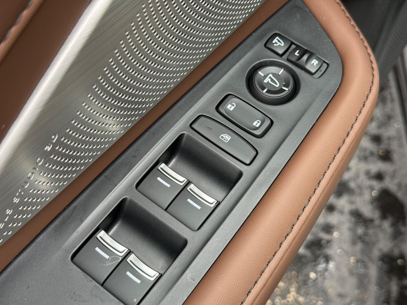 Acura RDX Vehicle Image 16