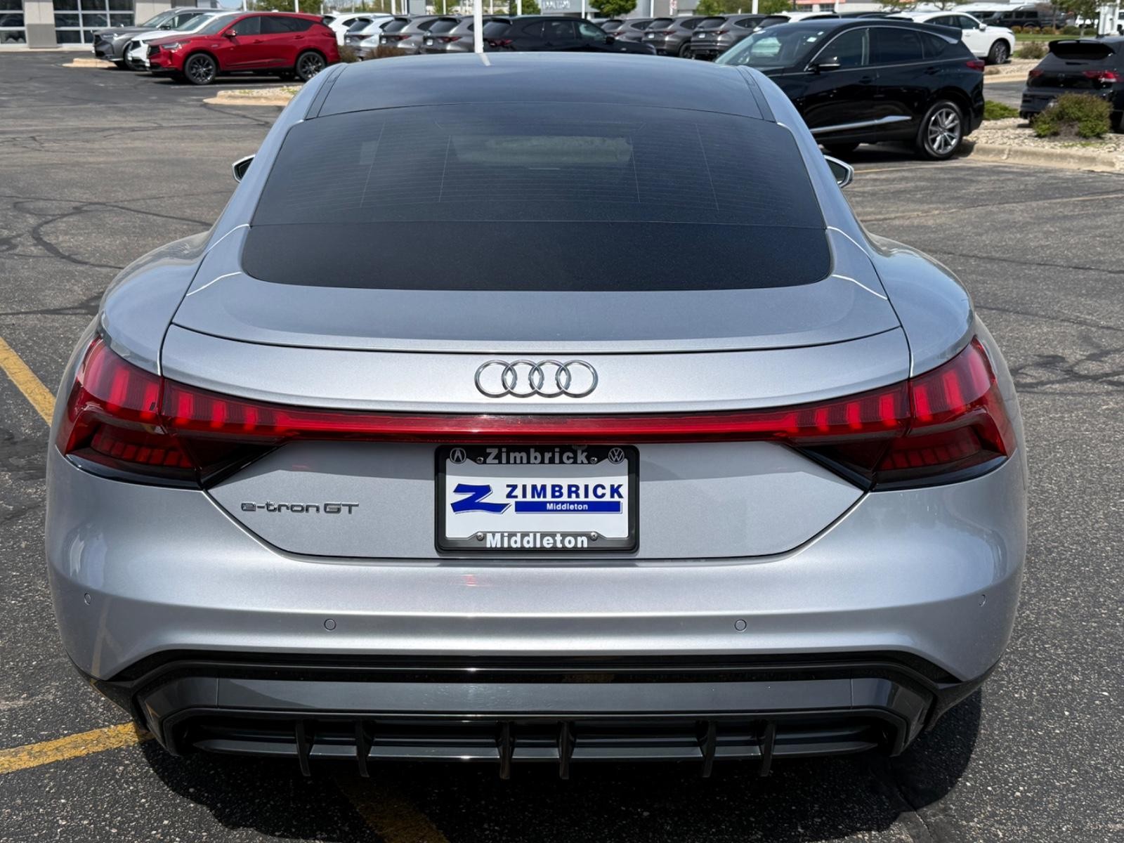 Audi e-tron GT Vehicle Image 04