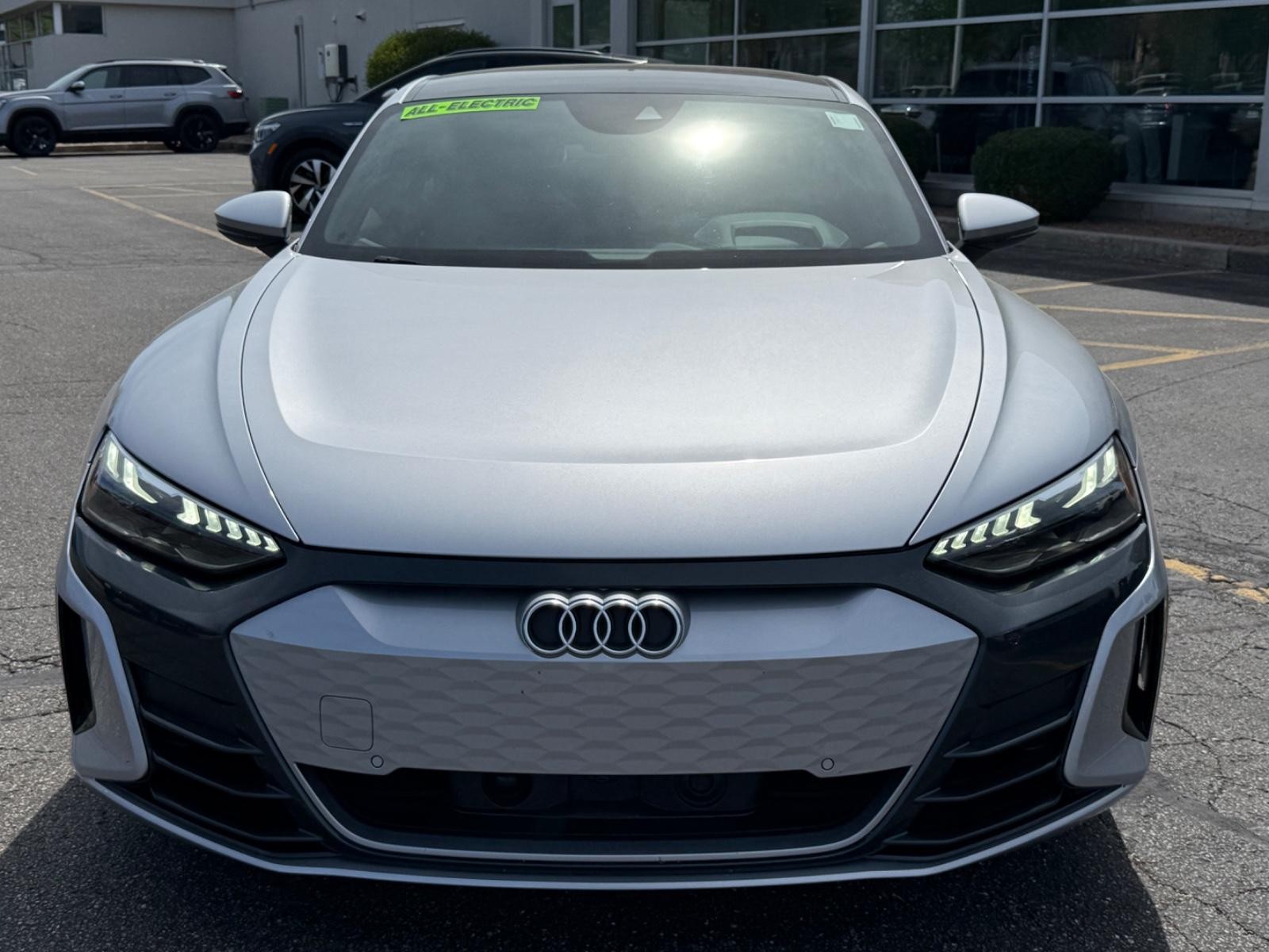 Audi e-tron GT Vehicle Image 09