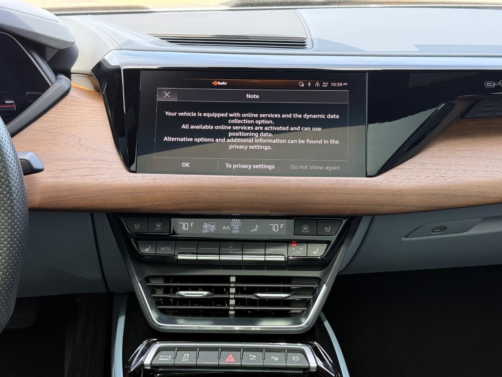Audi e-tron GT Vehicle Image 12