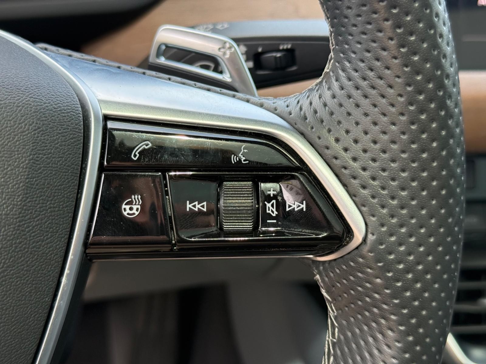 Audi e-tron GT Vehicle Image 19