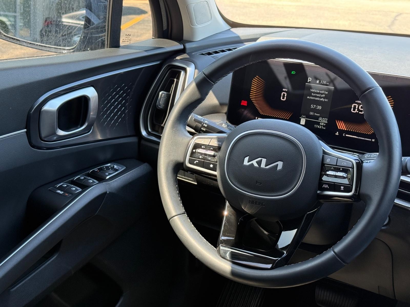 Kia Sorento Vehicle Image 14