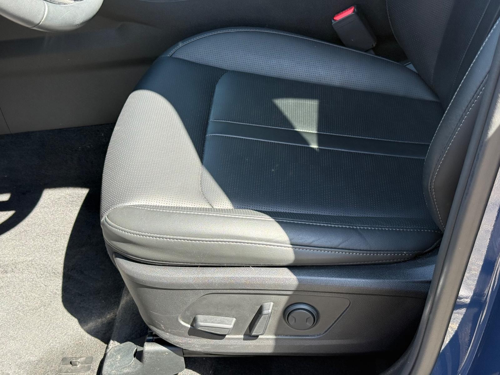 Kia Sorento Vehicle Image 21