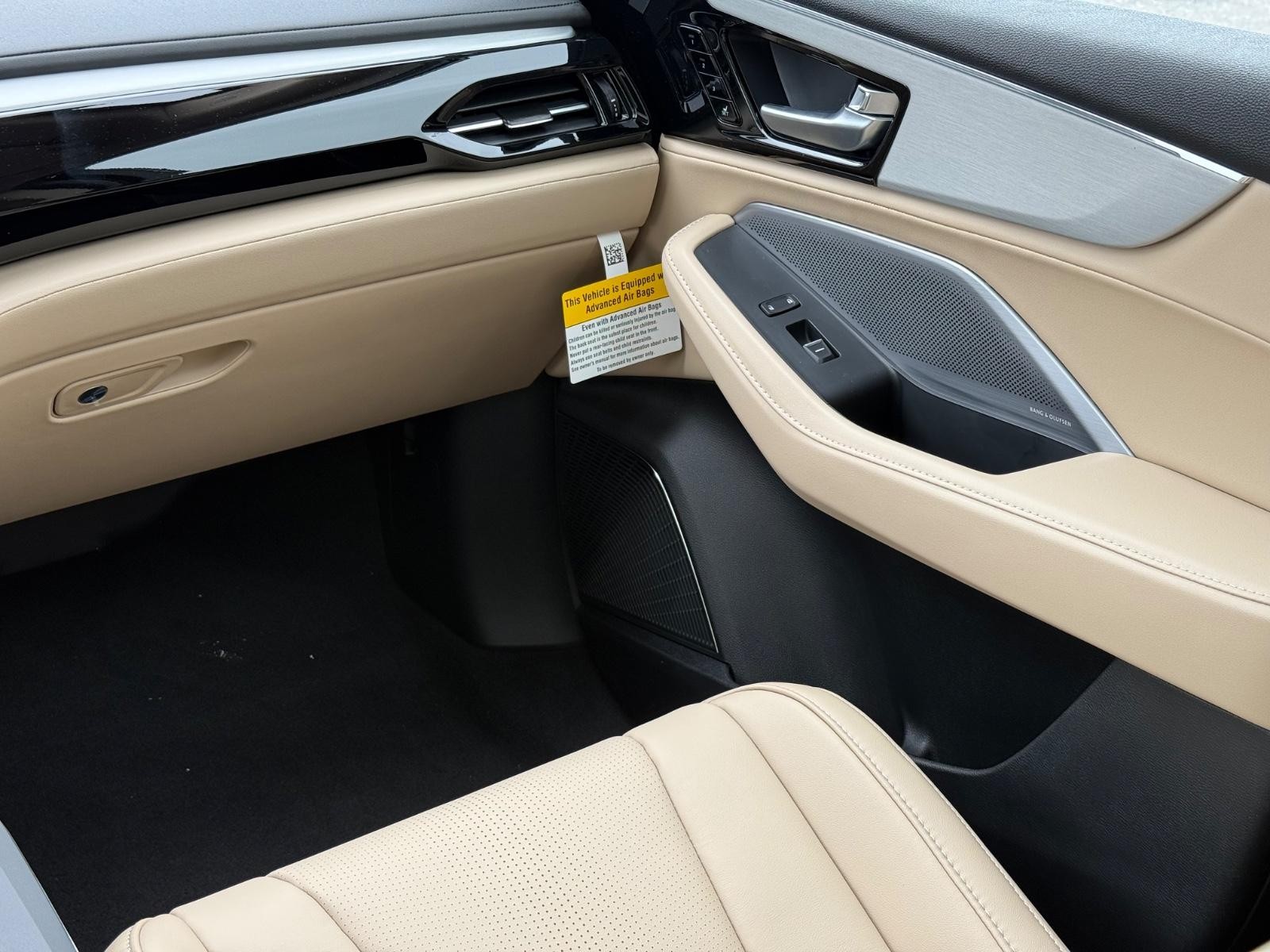 Acura MDX Vehicle Image 10