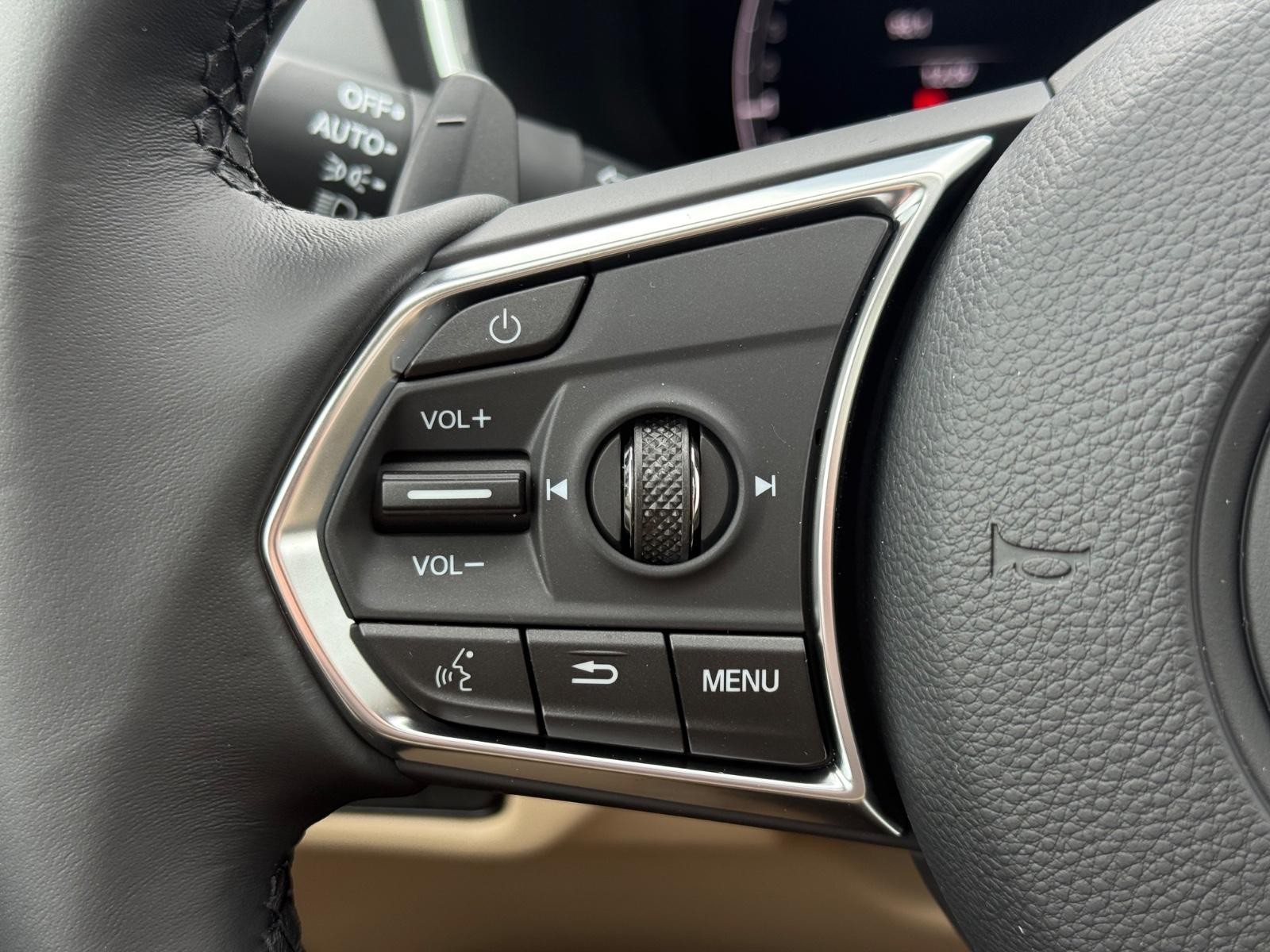 Acura MDX Vehicle Image 12