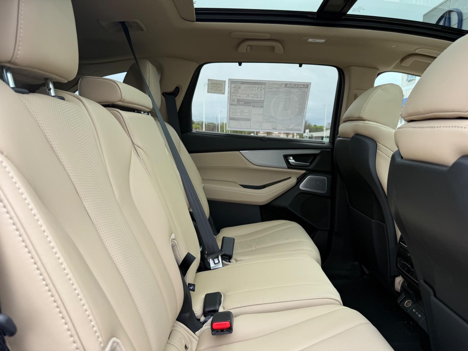 Acura MDX Vehicle Image 05