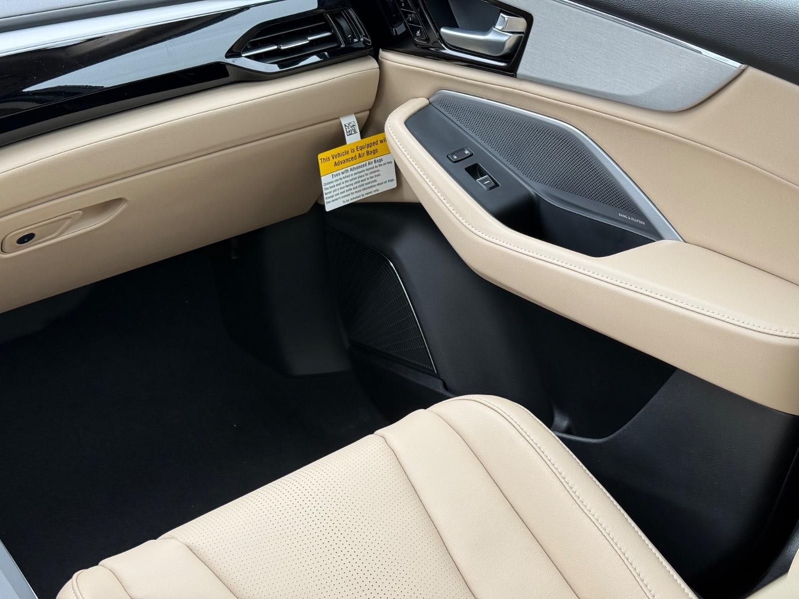Acura MDX Vehicle Image 10