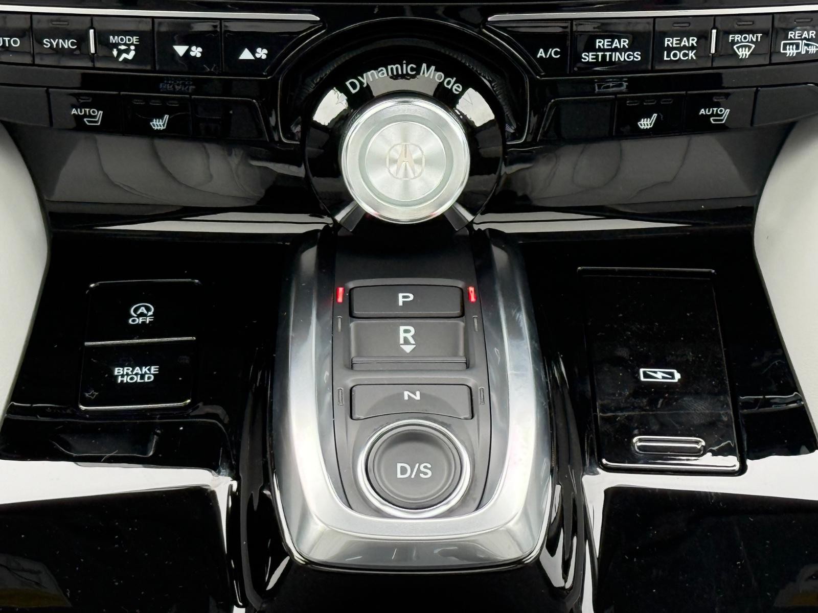 Acura MDX Vehicle Image 08