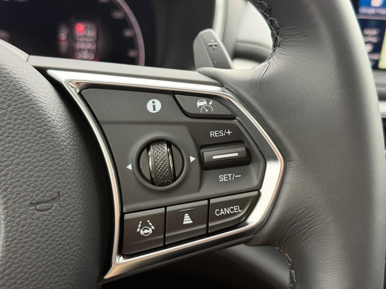 Acura MDX Vehicle Image 13