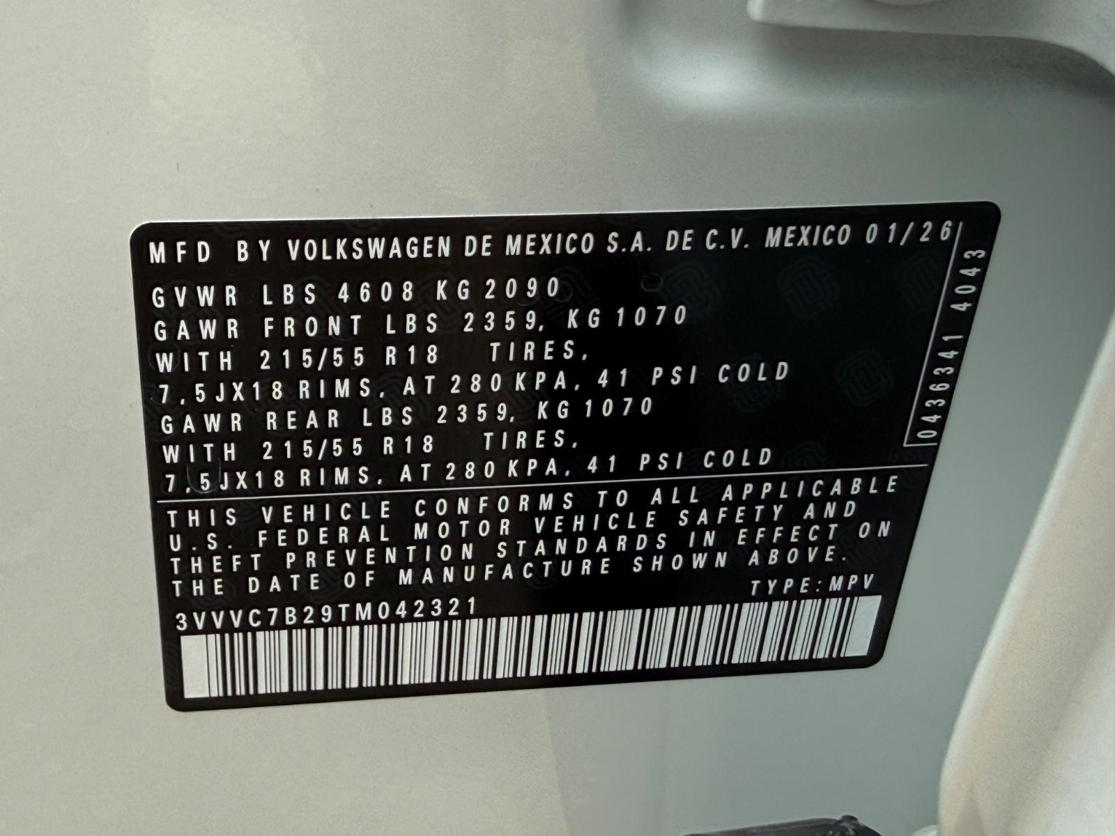 Volkswagen Taos Vehicle Image 16