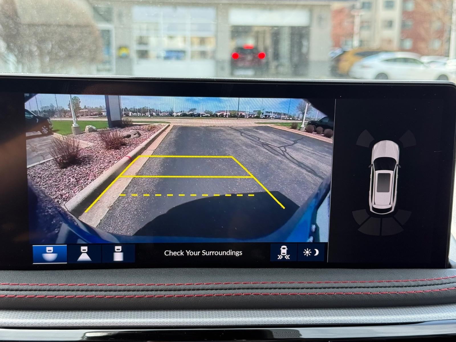 Acura MDX Vehicle Full-screen Gallery Image 20