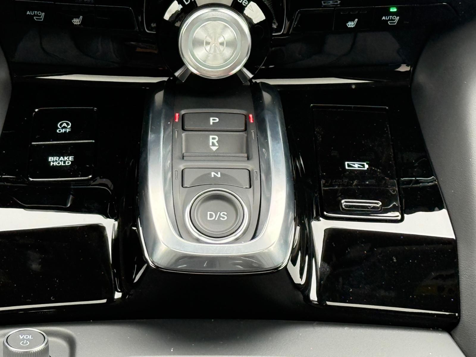 Acura MDX Vehicle Image 08