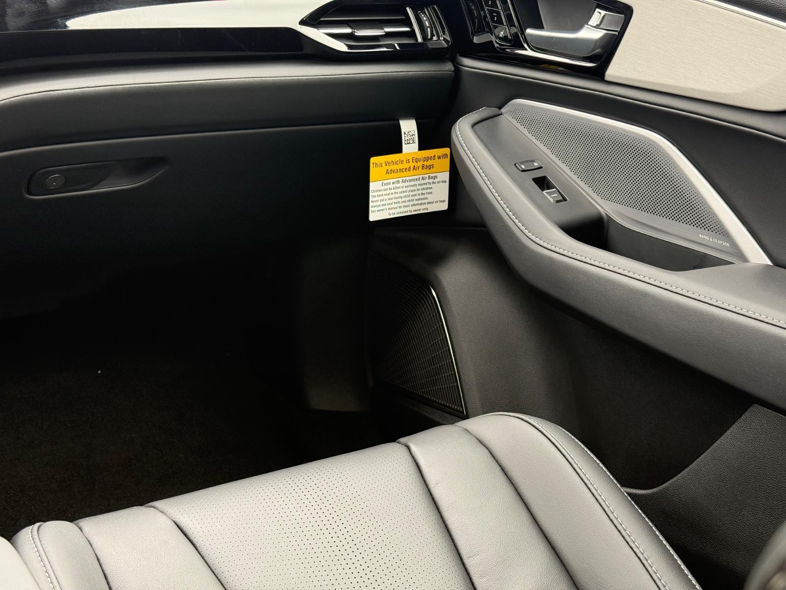 Acura MDX Vehicle Image 10