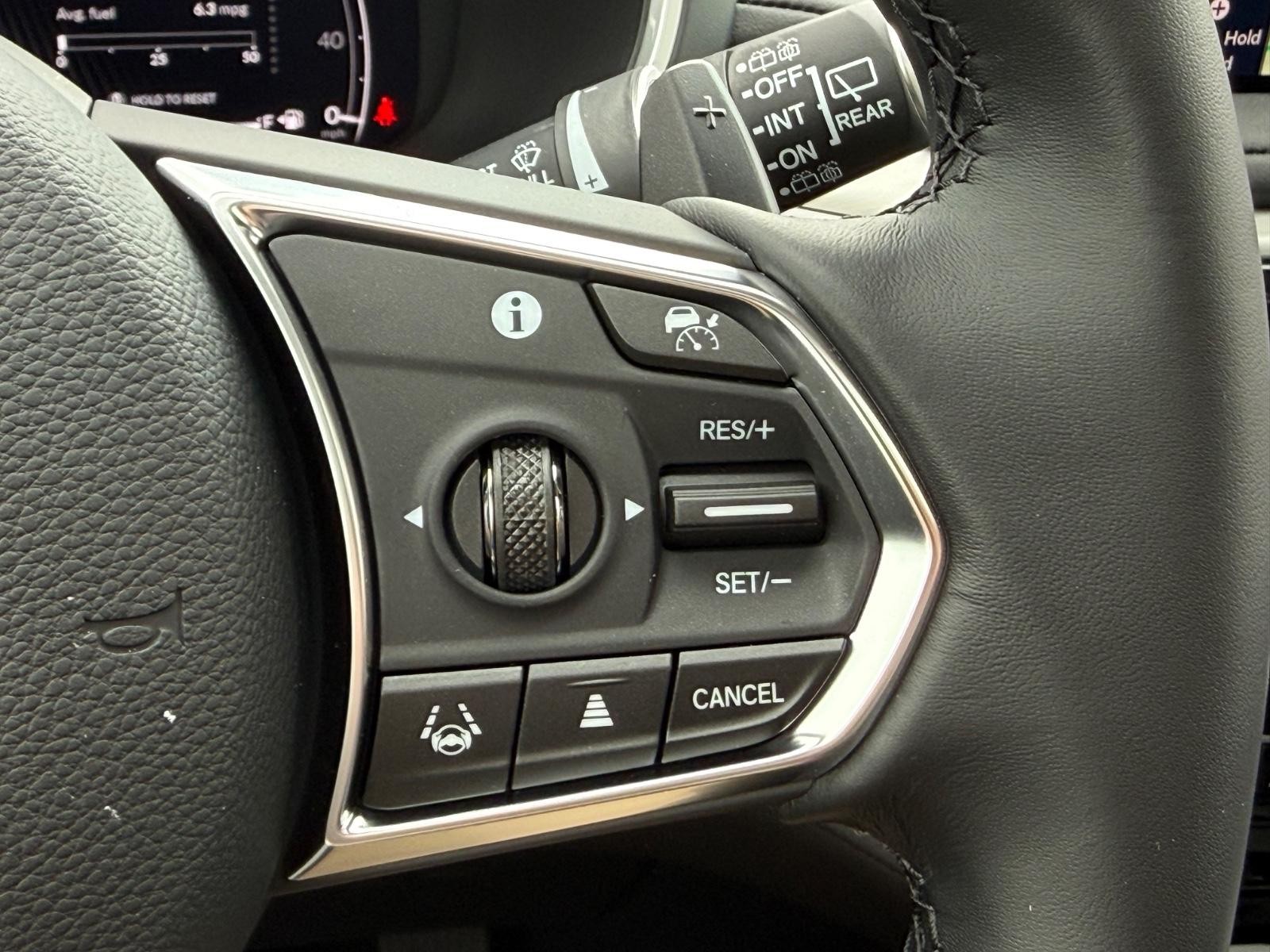 Acura MDX Vehicle Image 13