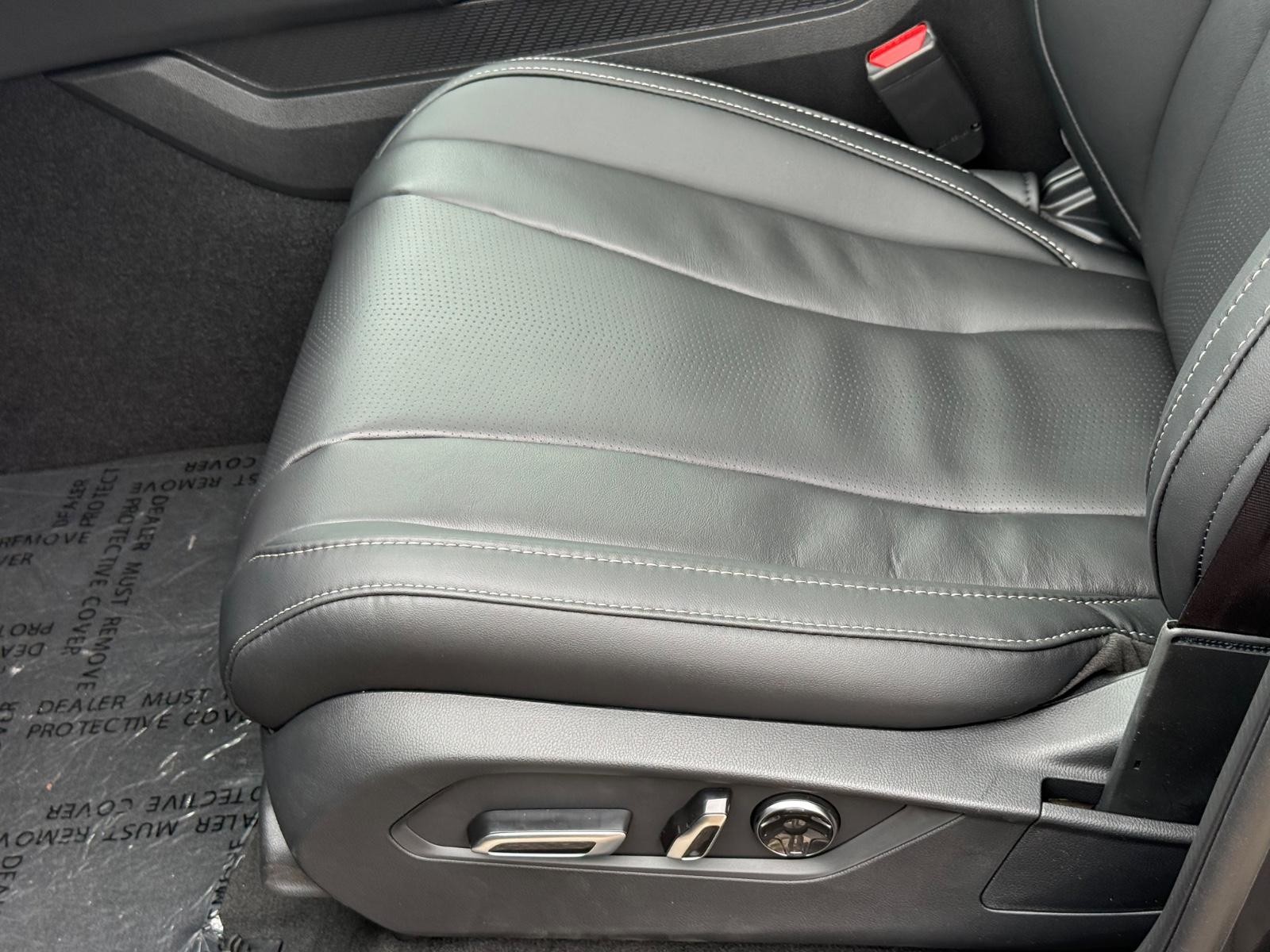 Acura MDX Vehicle Image 17