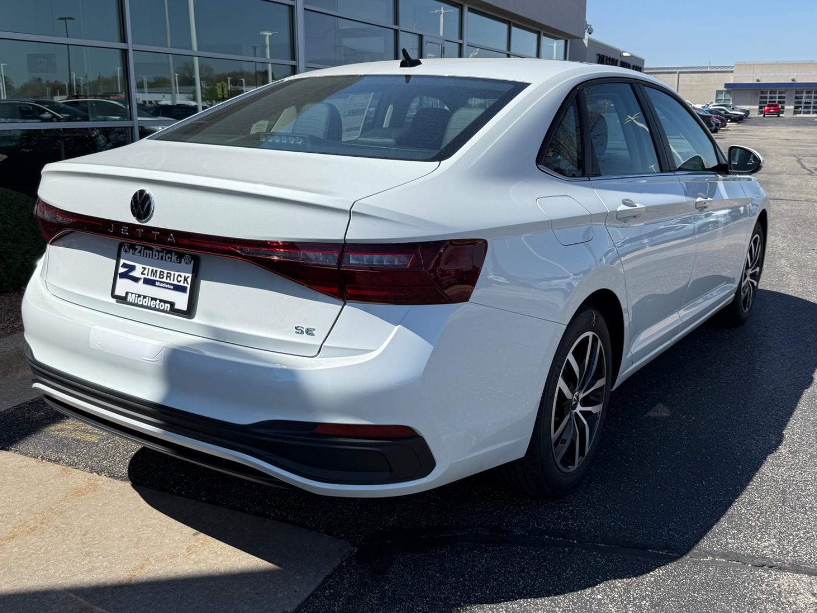 Volkswagen Jetta Vehicle Image 03