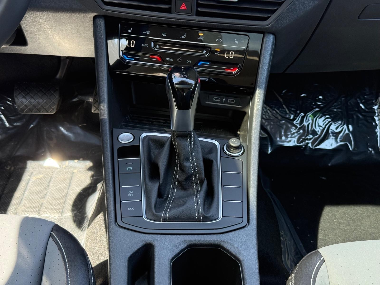 Volkswagen Jetta Vehicle Image 08