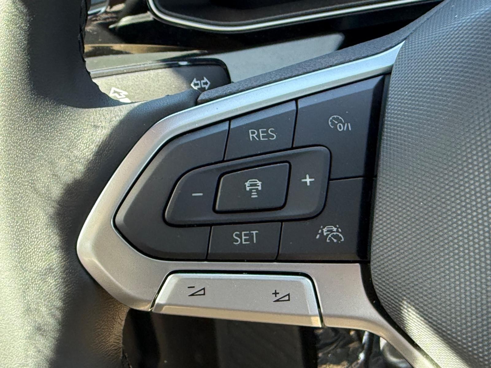 Volkswagen Jetta Vehicle Image 11