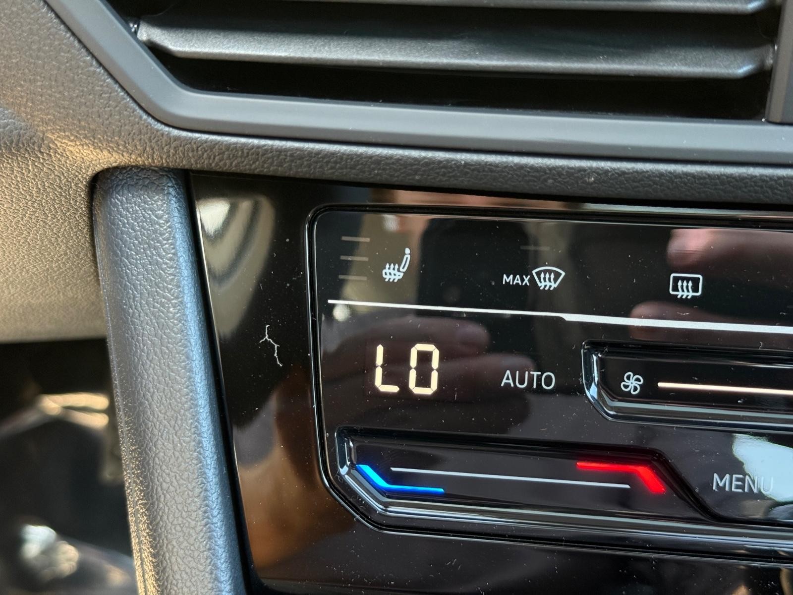 Volkswagen Jetta Vehicle Image 14
