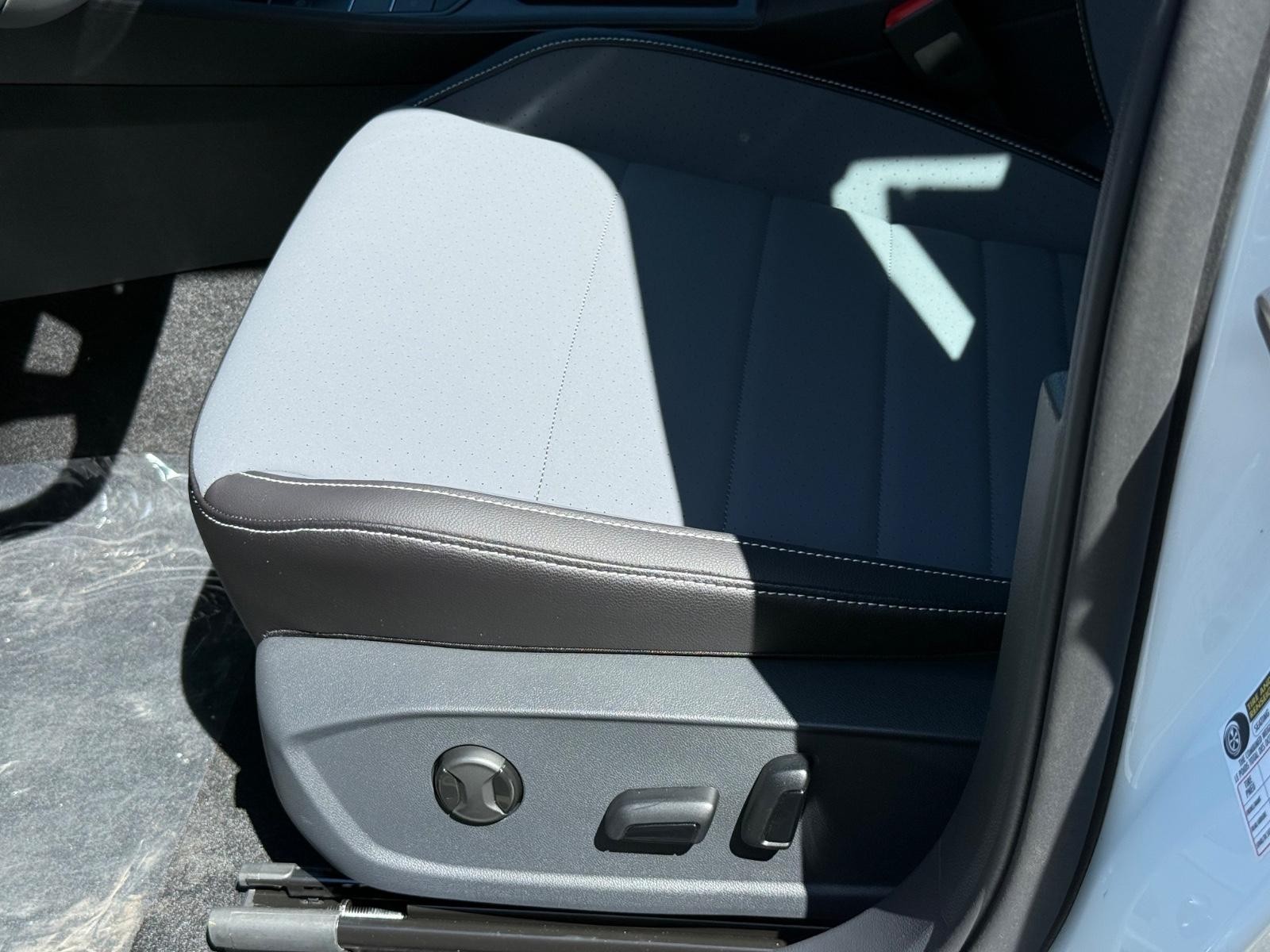 Volkswagen Jetta Vehicle Image 16