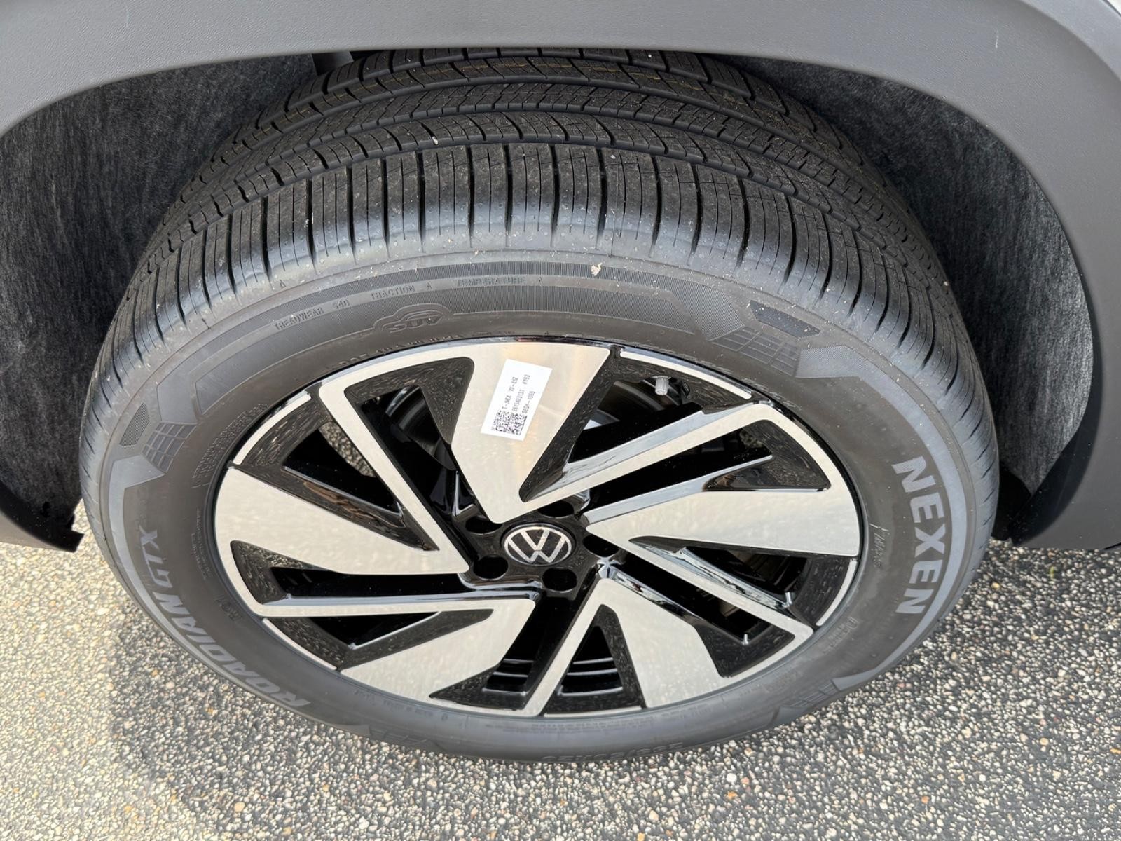 Volkswagen Atlas Vehicle Image 04