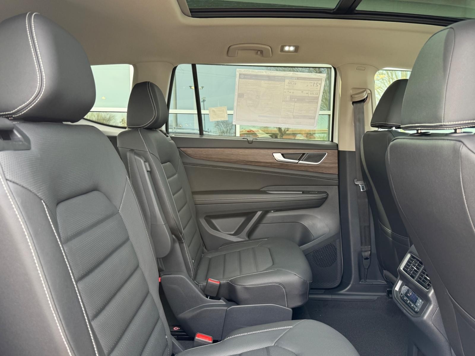Volkswagen Atlas Vehicle Image 05