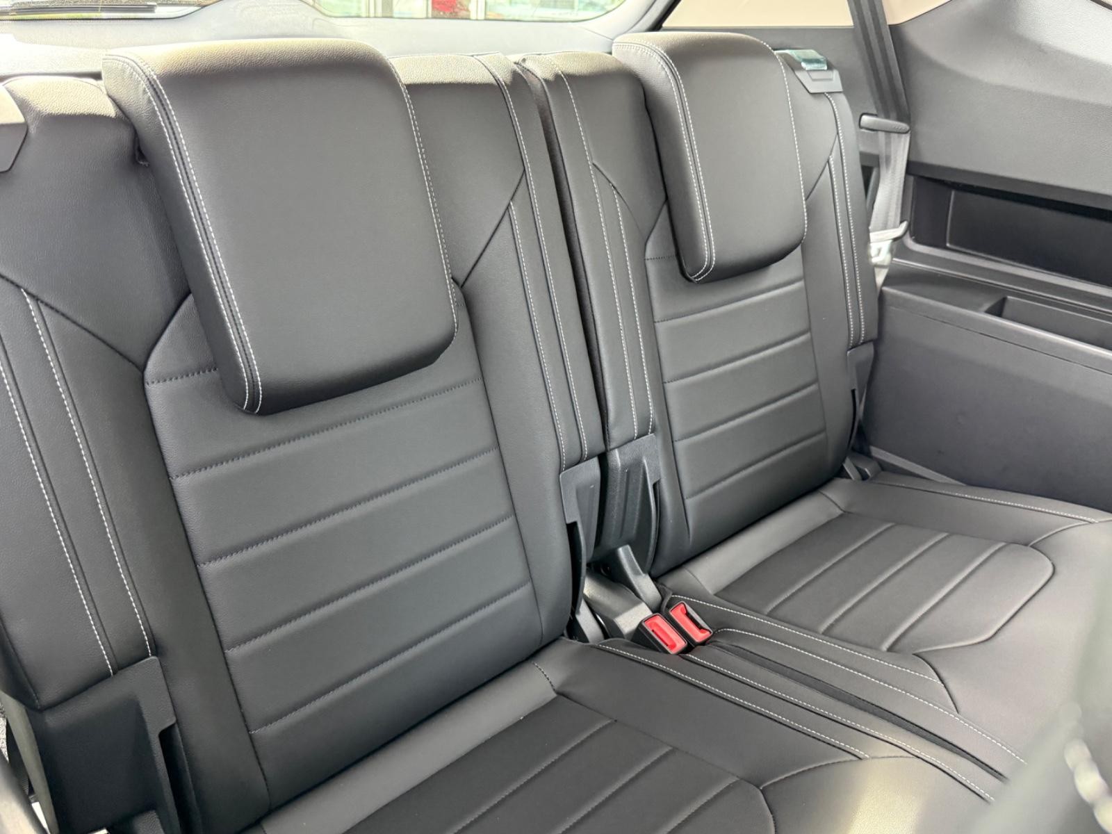 Volkswagen Atlas Vehicle Image 06