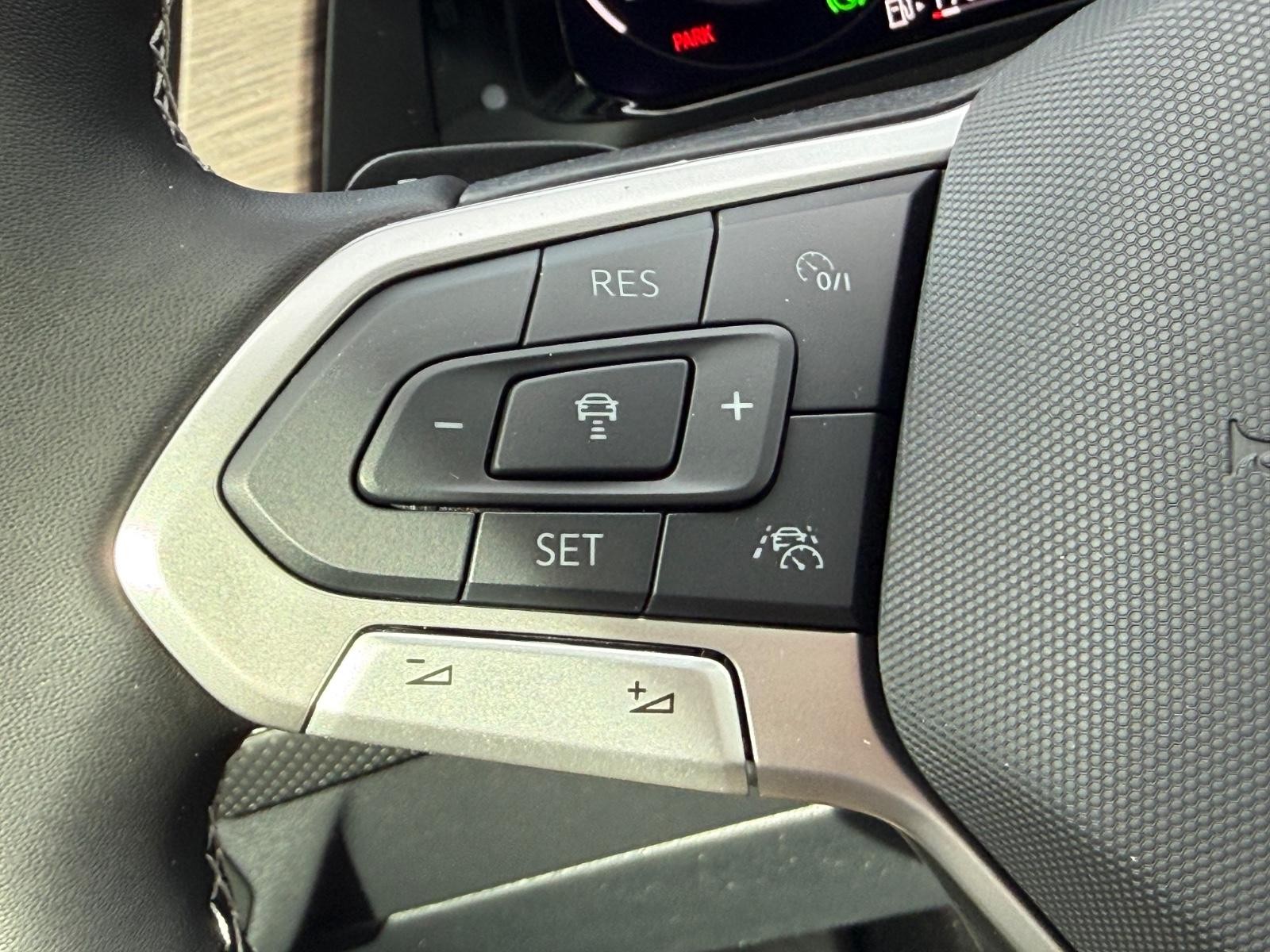Volkswagen Atlas Vehicle Image 12