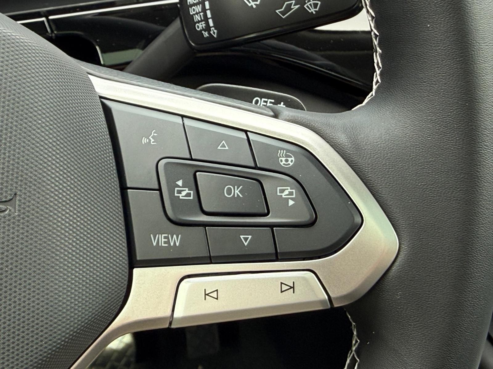 Volkswagen Atlas Vehicle Image 13